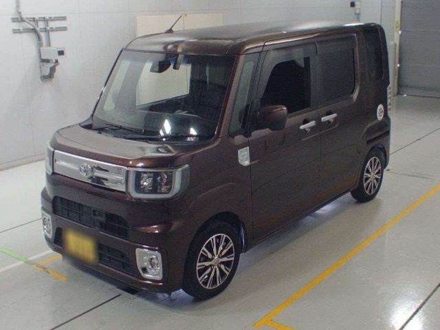 3722 TOYOTA PIXIS MEGA LA700A 2017 г. (CAA Chubu)